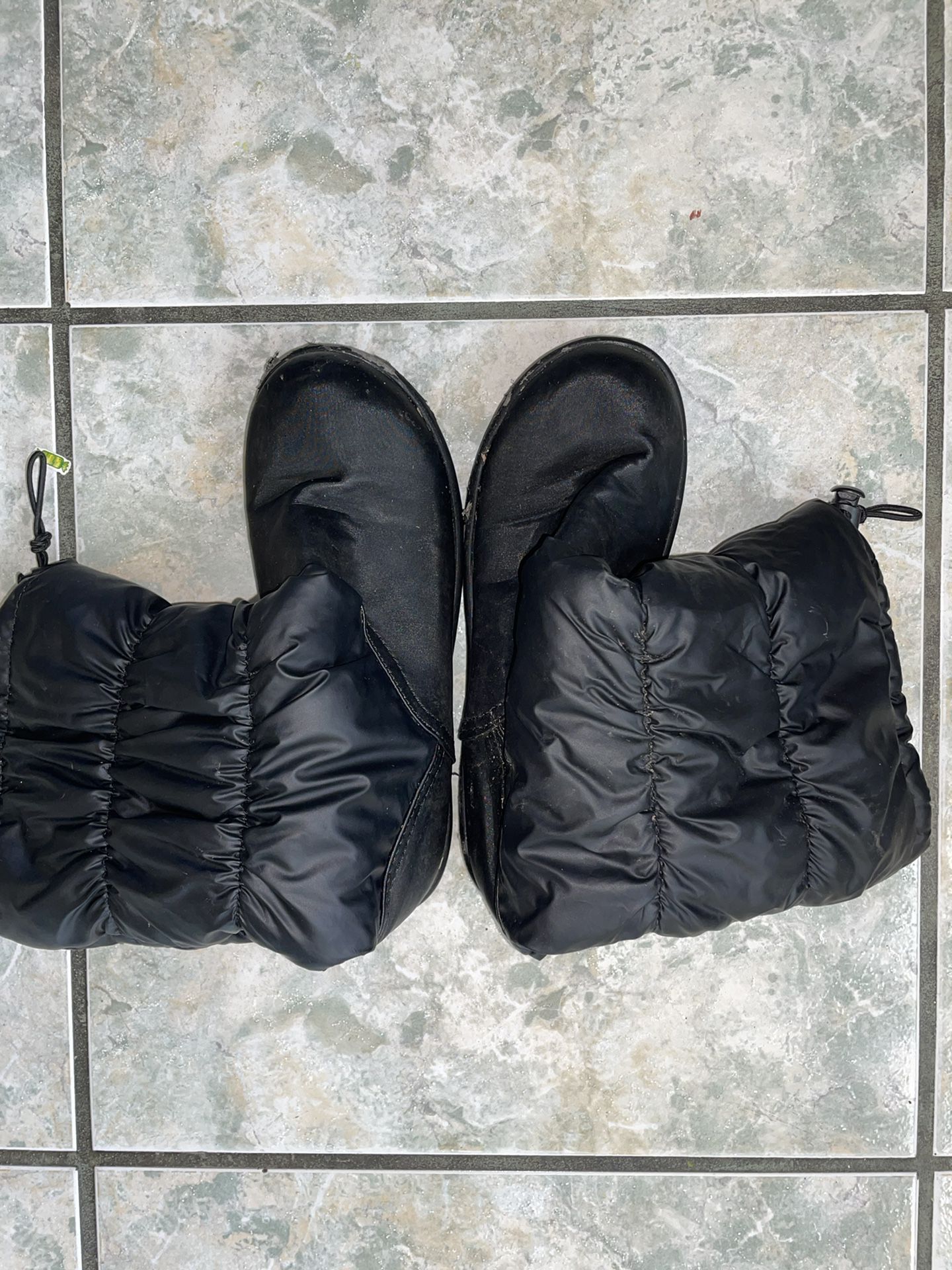 Black Women’s Snow Boots  Size  7, Worn 