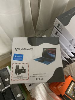 Gateway notebook 11.6 2 in 1 laptop Thumbnail
