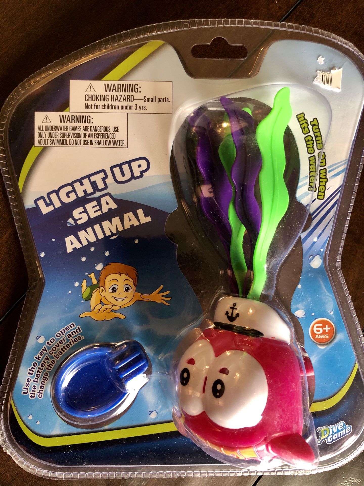 Light Up Sea Animal 6”—Lights up when hits water