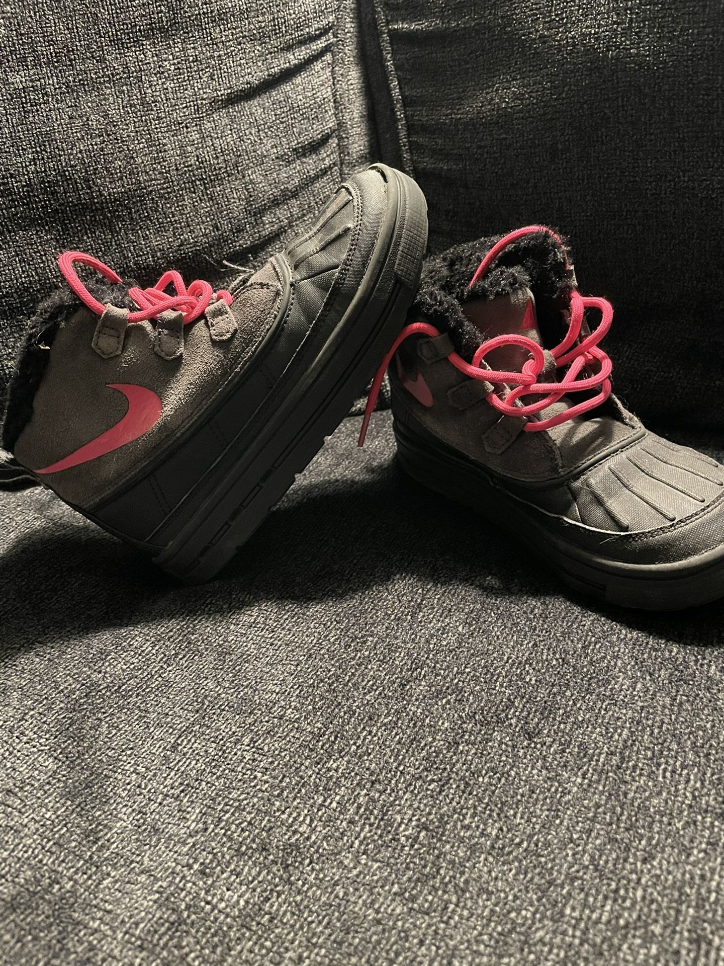 Girl’s Nike Winter Boots - little kid size 2