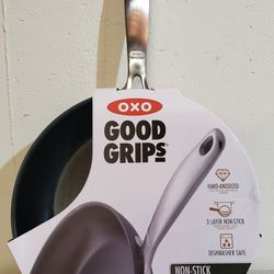 OXO Good Grips 10" Fry Pan Thumbnail