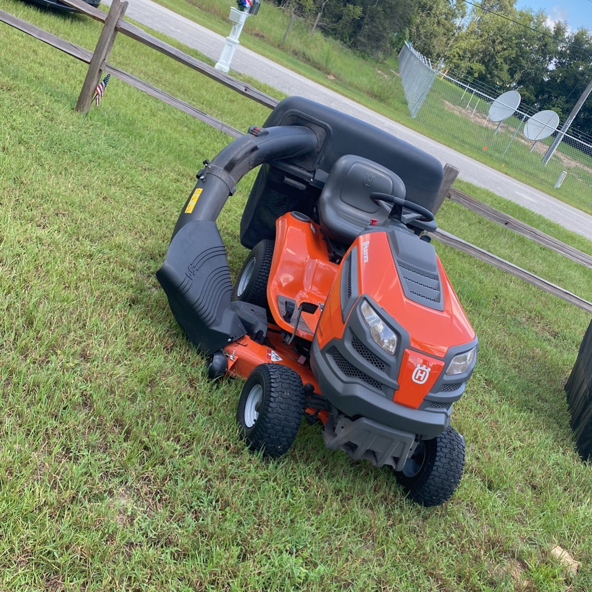 Husqvarna Riding Lawn Mower 54” *LIKE NEW*