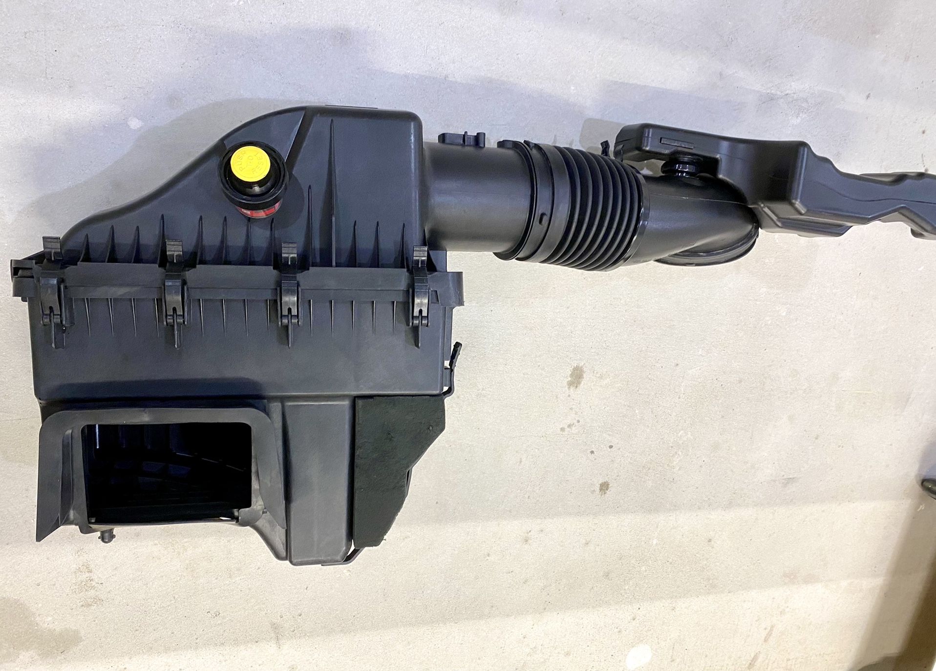2011-16 Ford F250 F350 F450 SUPER DUTY 6.7L Air Filter Cleaner Intake