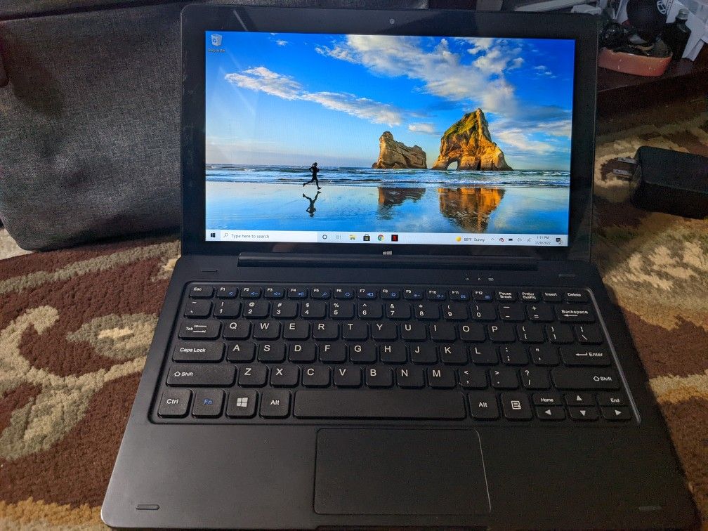 Insignia Flex 10.1" 2-in-1 Tablet