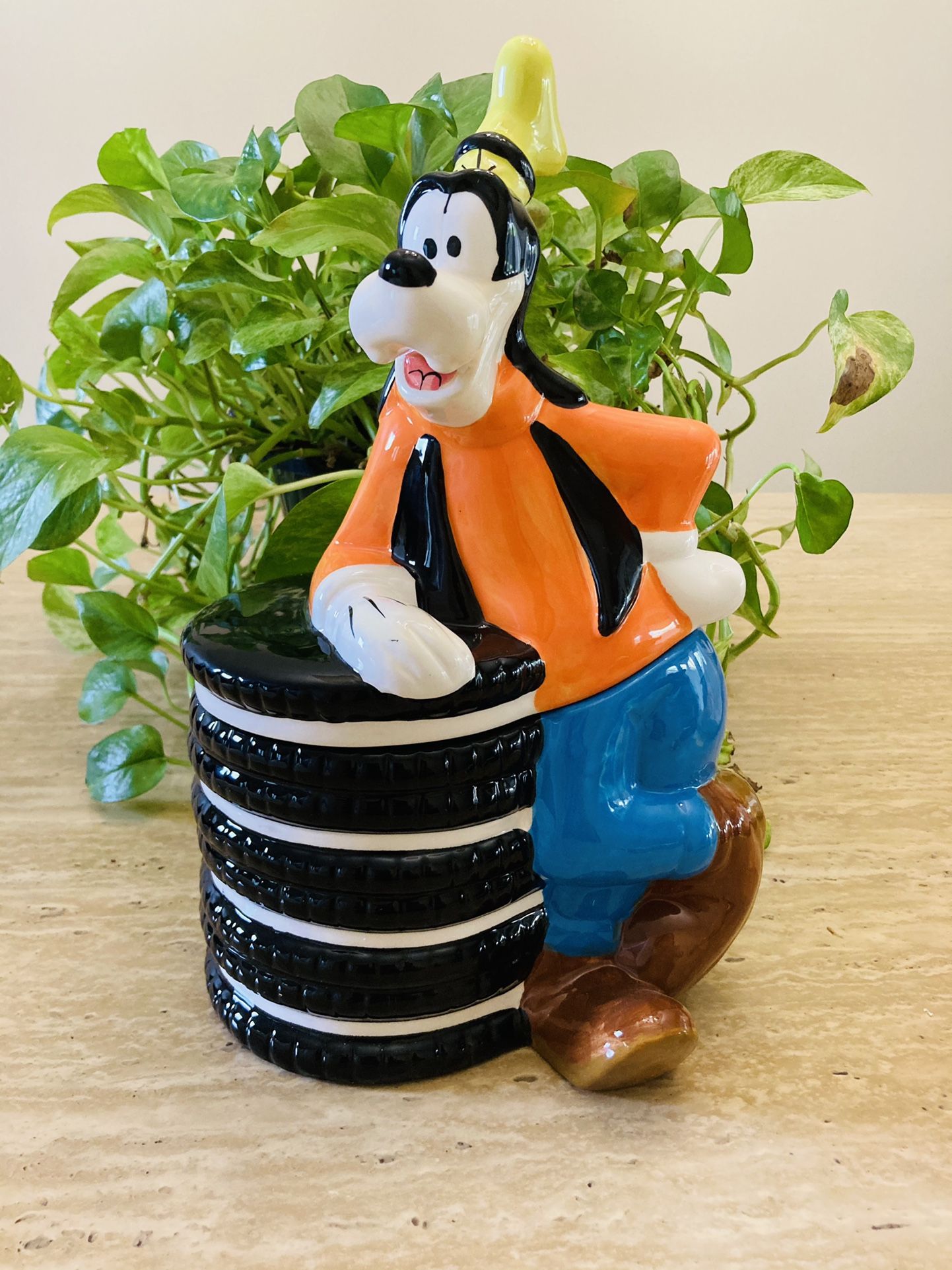 Disney Goofy Ceramic Cookie Jar Oreos Theme 12" - NWT