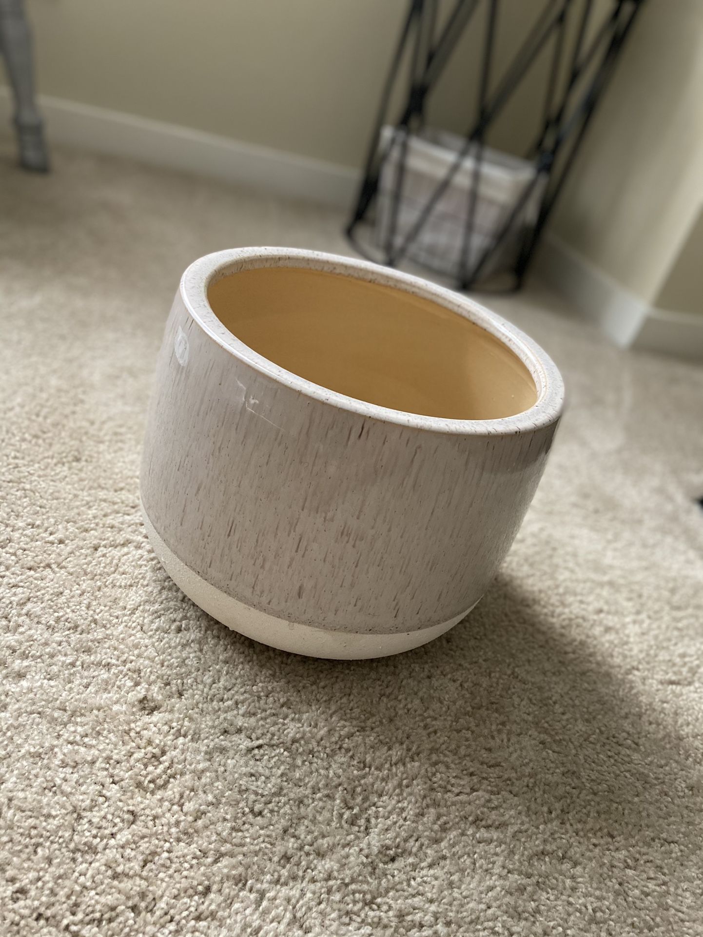 (NEW) Large Flower Pot