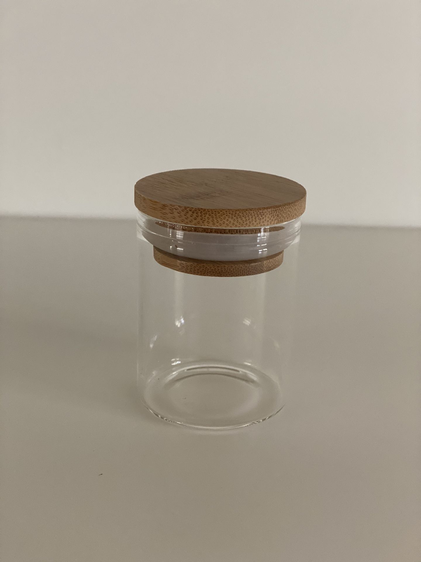 26 x 2 oz borosilicate glass spice jar with bamboo lid