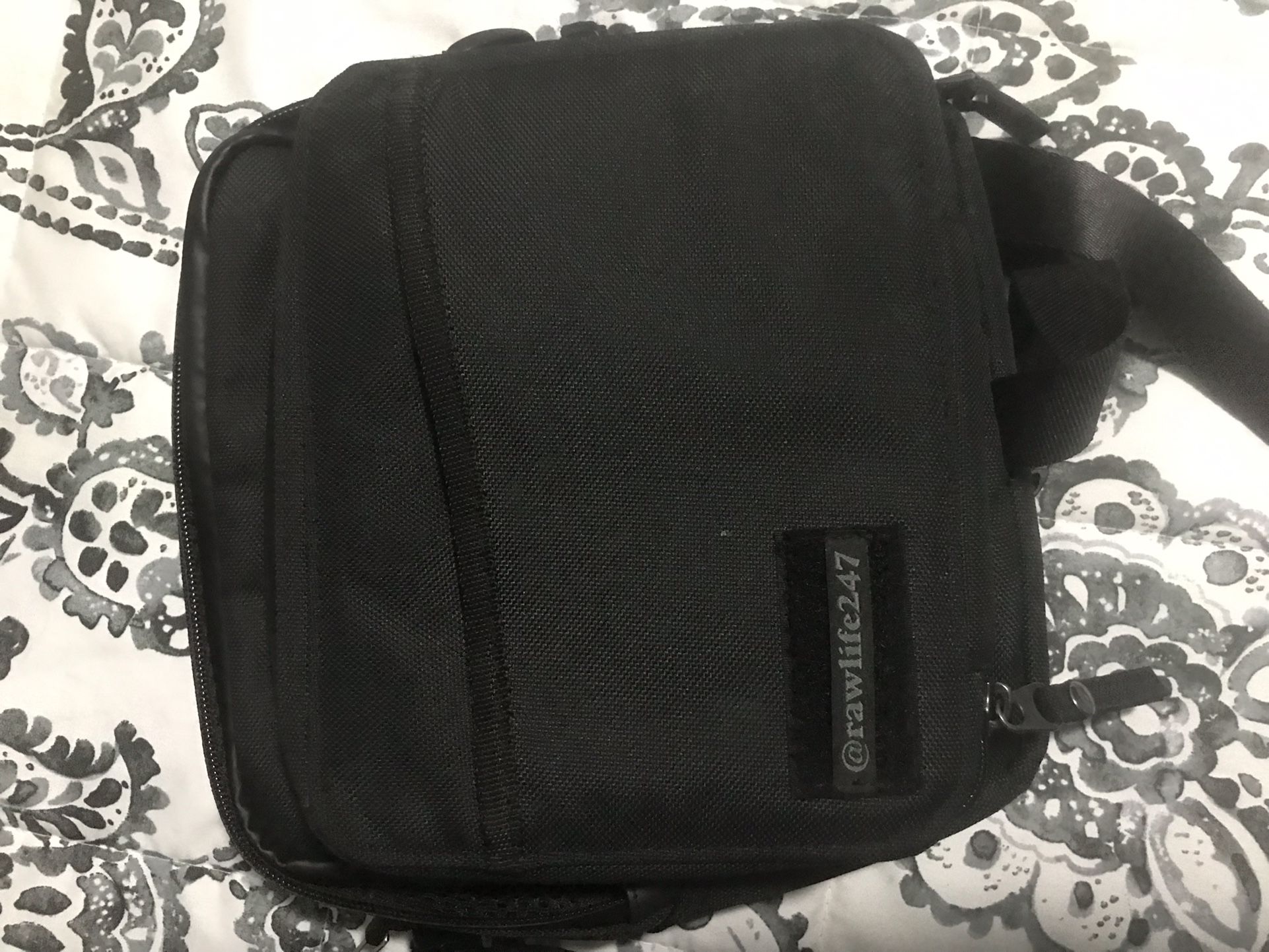 BRAND NEW RAW BAG