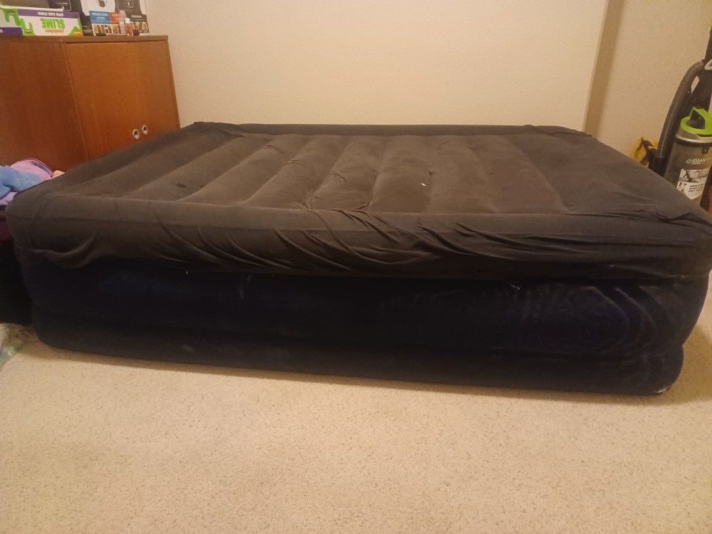 air  mattress 
