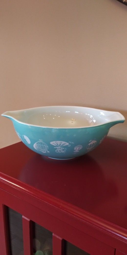 Vintage Pyrex Set