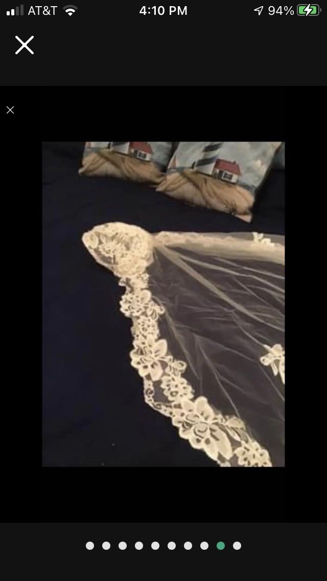 Elegant Wedding Dress And Matching Veil (size 8)