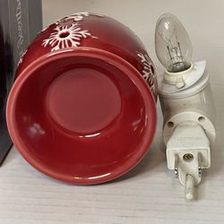 Scentsy Snowflake - Red plug in warmer with new bulb & 1 package of wax melts  Thumbnail