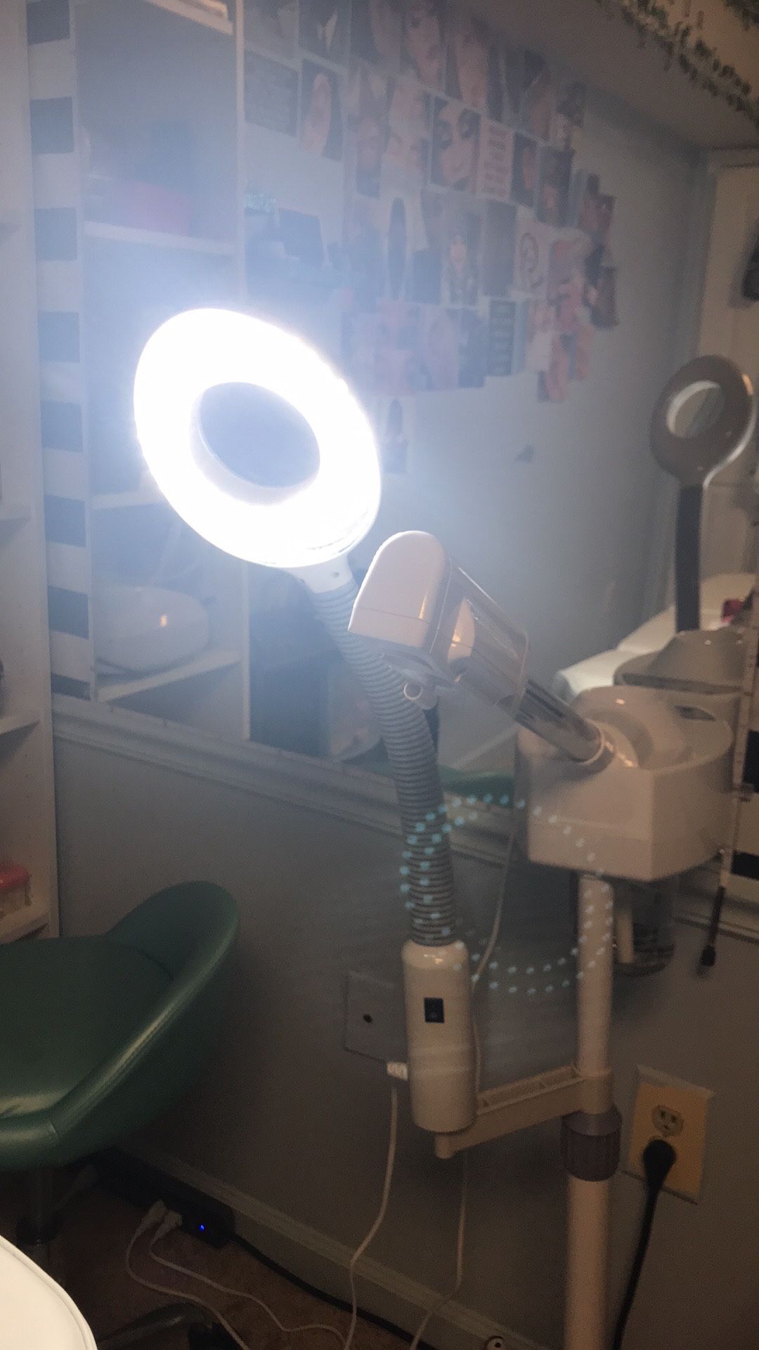 Brand New Facial Steamer Magnifying Lamp