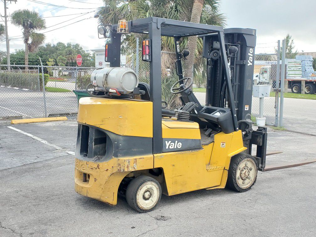 Yale Forklift 8000 lbs