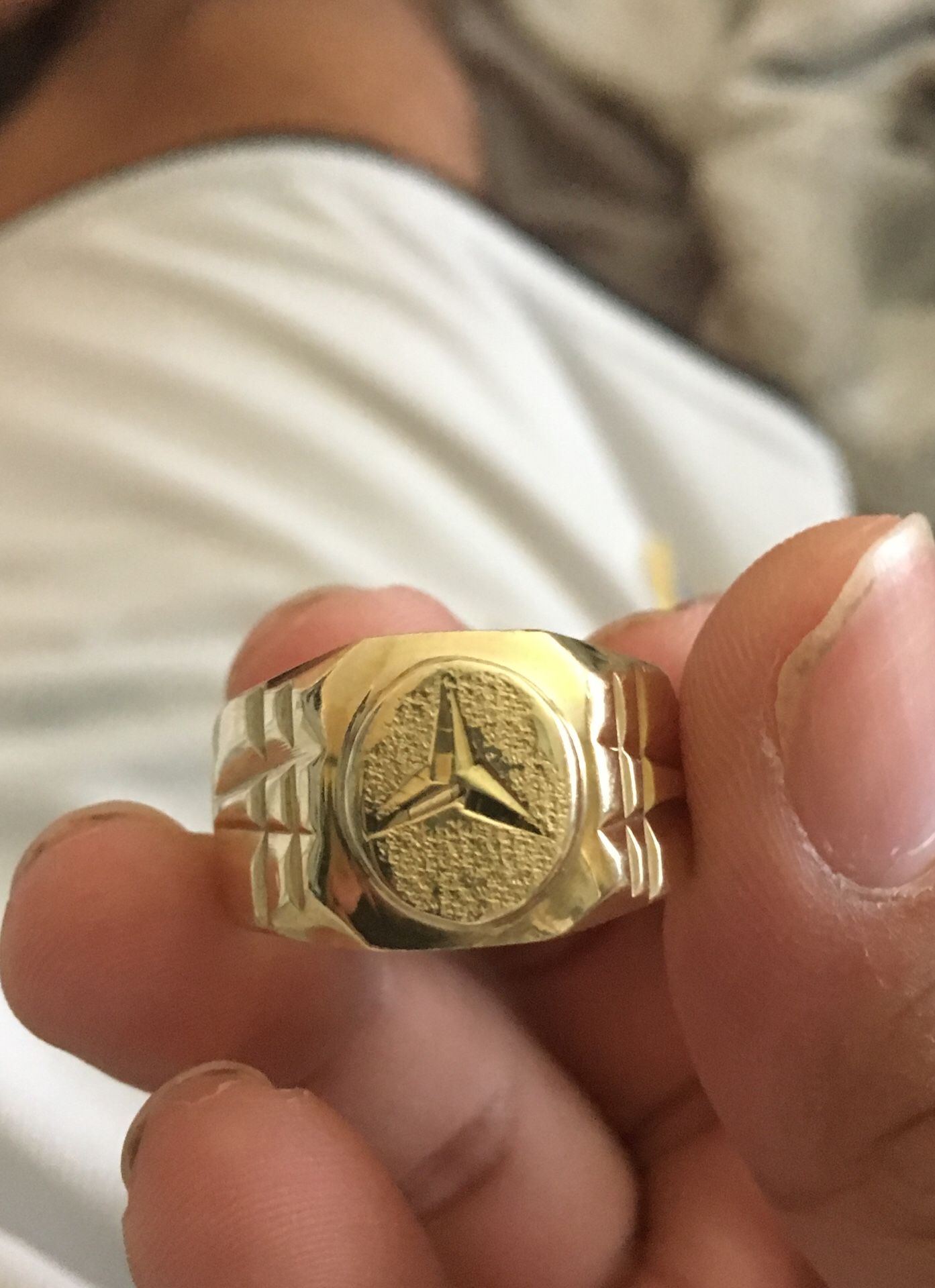 18k gold Mercedes Benz ring