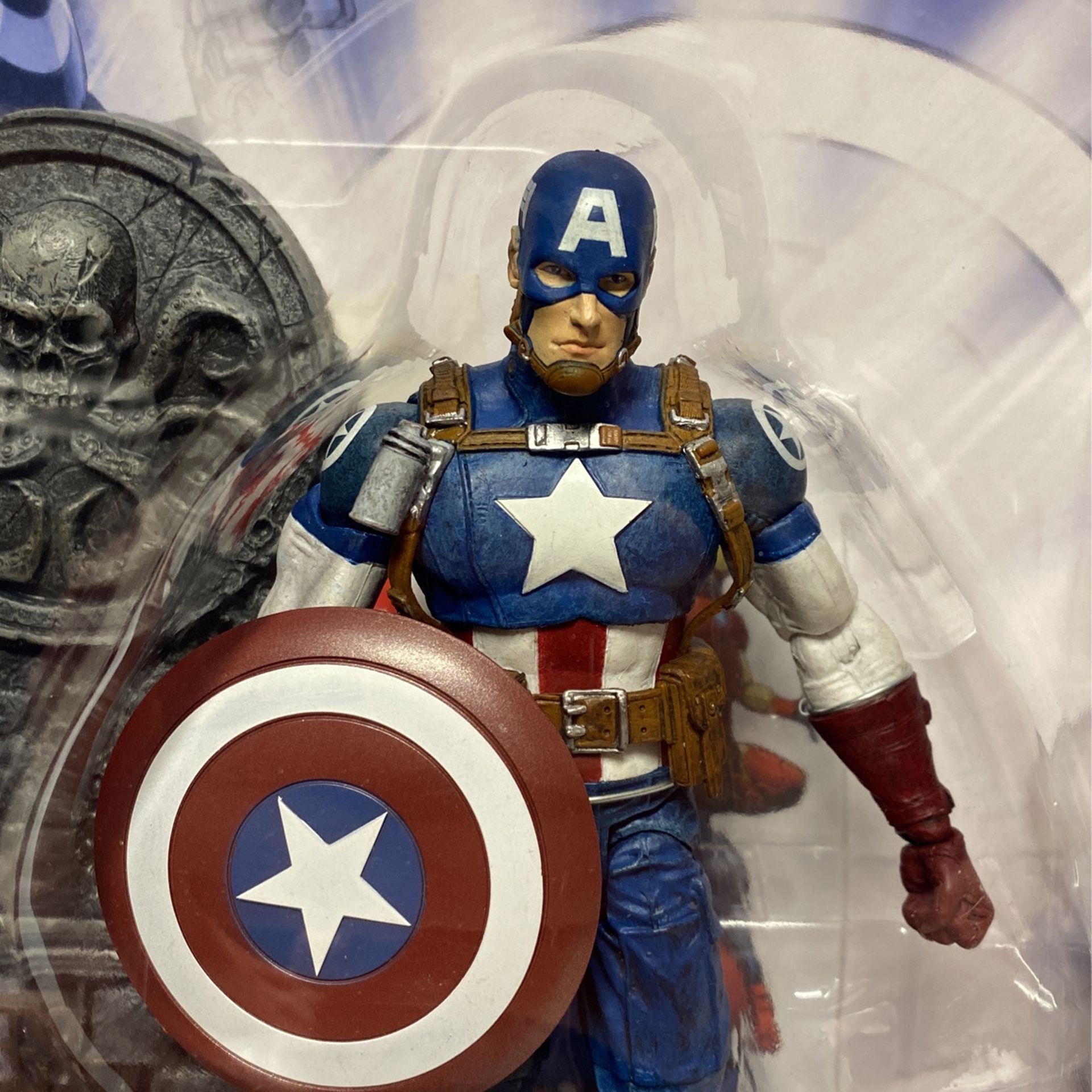 Avenging Captain America Marvel Disney Store Diamond Select Toys