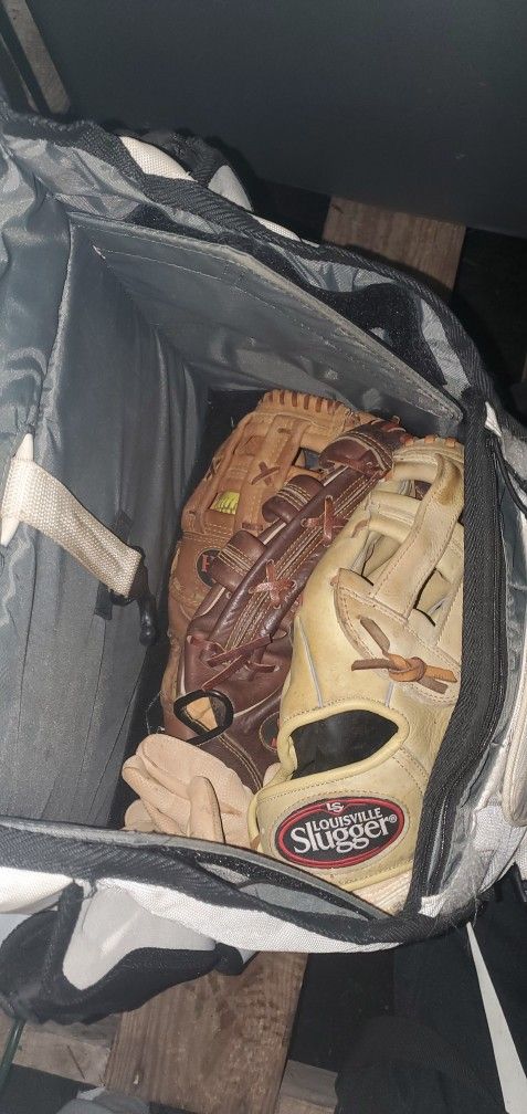 Softball Backpack With Gloves And Bat
