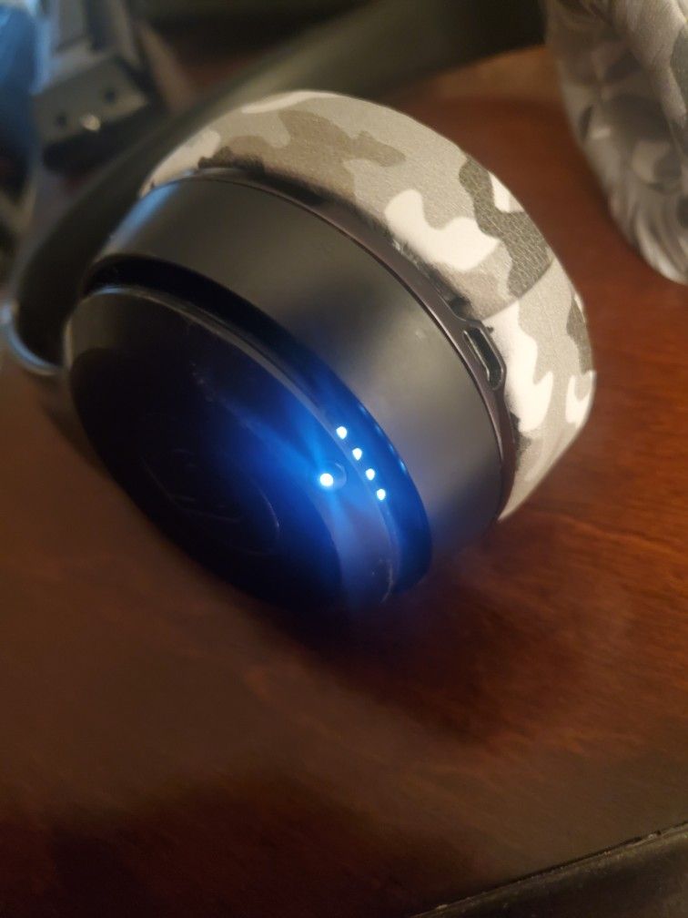 BEATS SOLO 3 Headphones