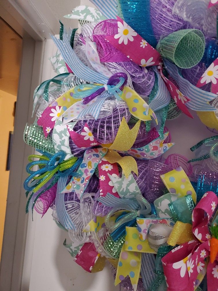 Deco Mesh Easter Wrearh