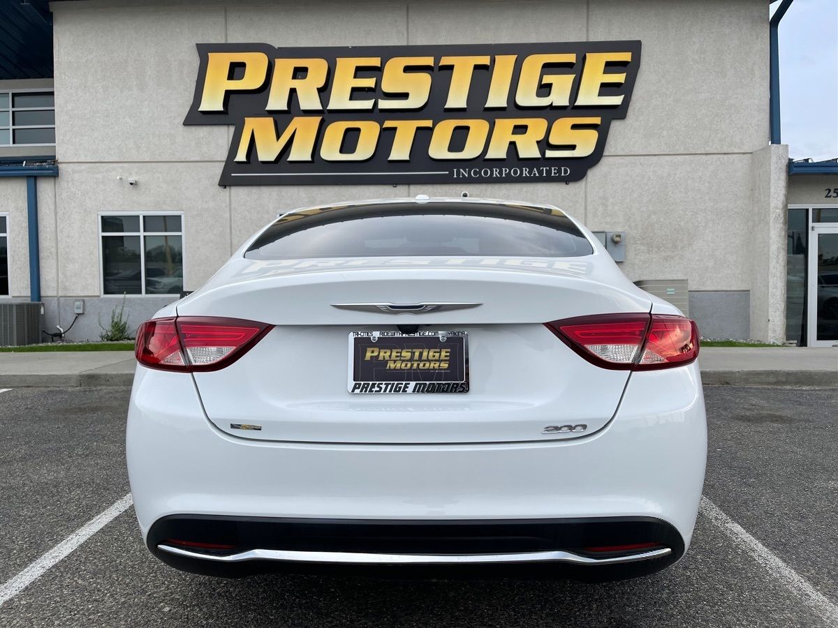 2015 Chrysler 200