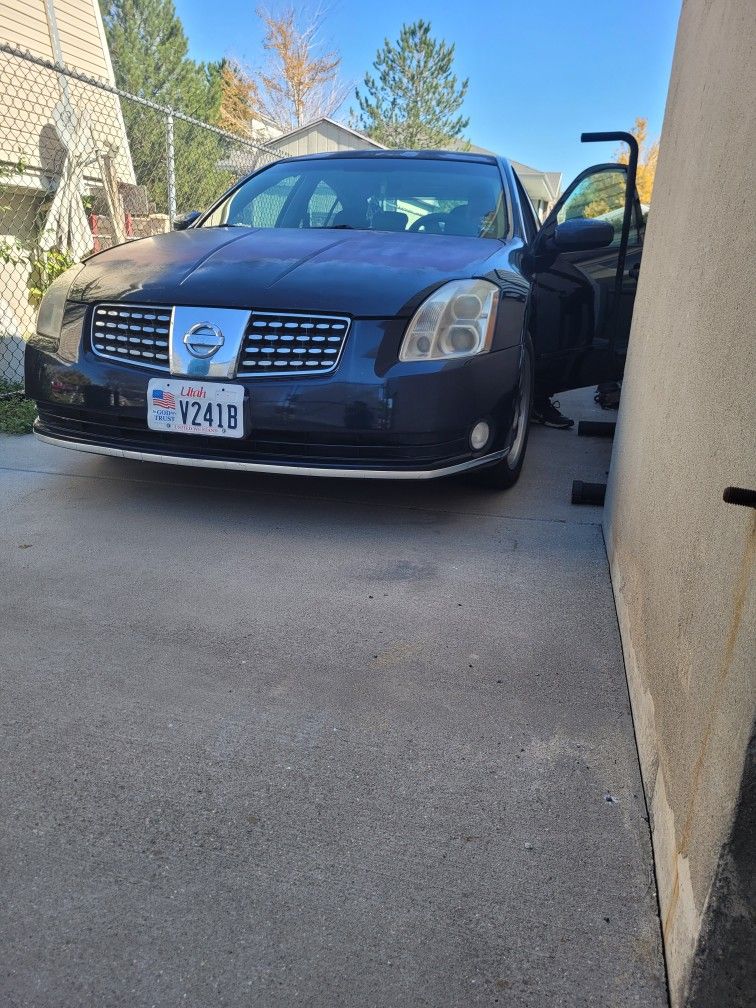 2004 Nissan Maxima