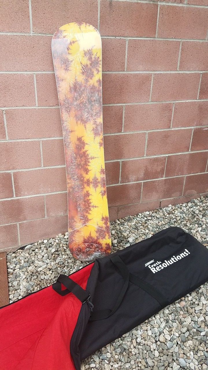 Brand New Snowboard with bag