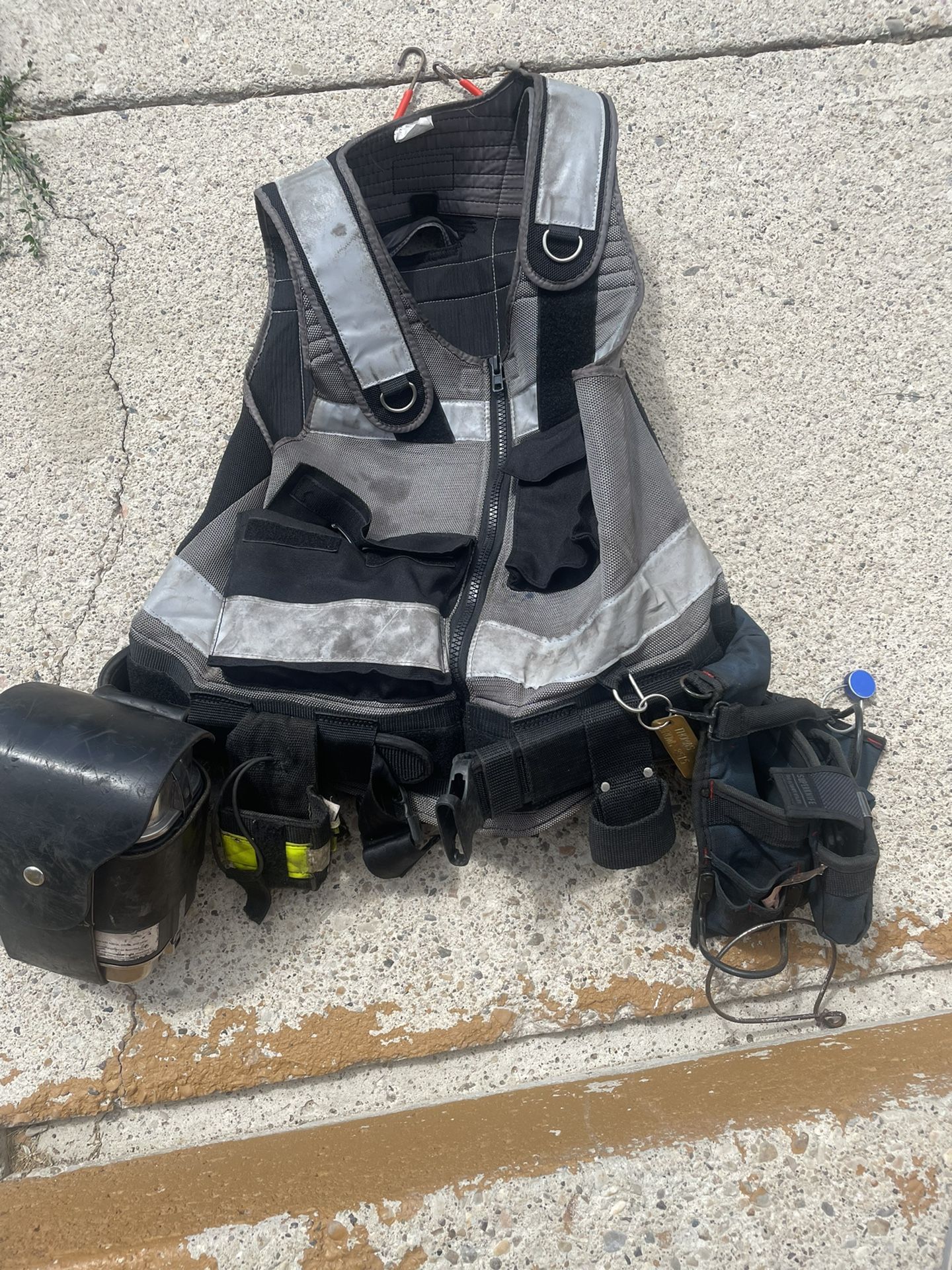 Cwg Underground Mineing Vest. These Are Hard To Find Especially In This Condition Only Used 6 Times