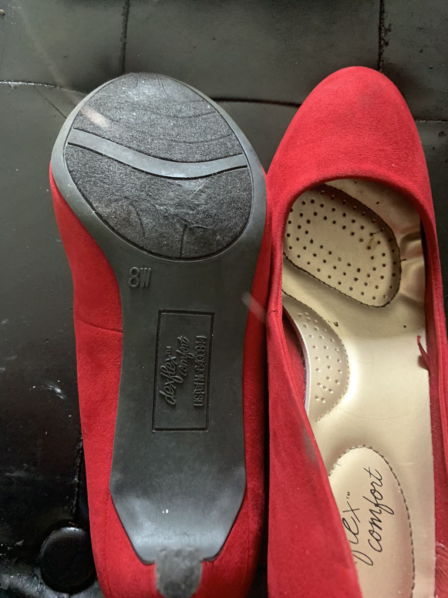 Women’s Shoes  Read Details 