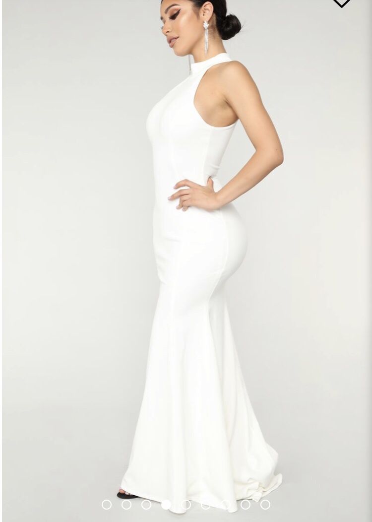 Fashion Nova formal/wedding dress small size
