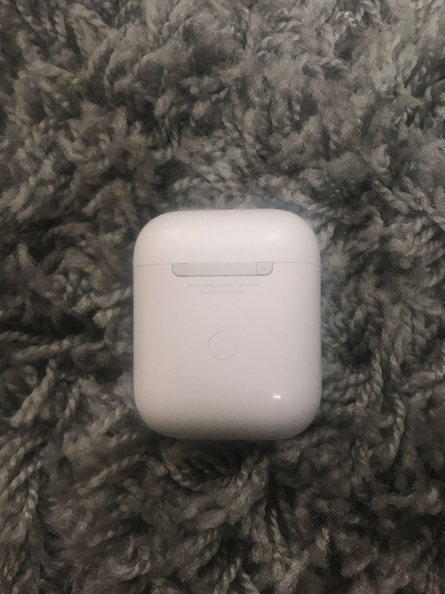 APPLE AirPods charging case 2nd gen
