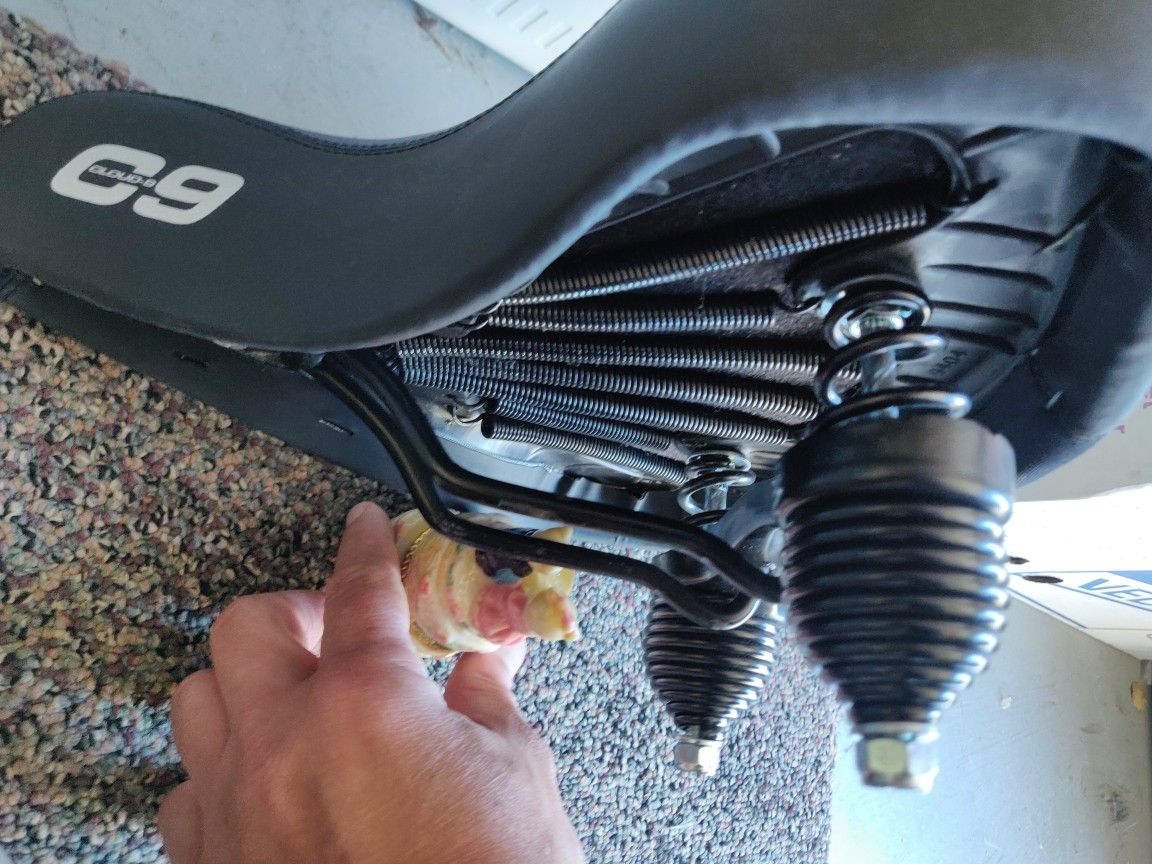 Cloud 9 C9 Bicycle Suspension Cruiser Saddle Gel Black