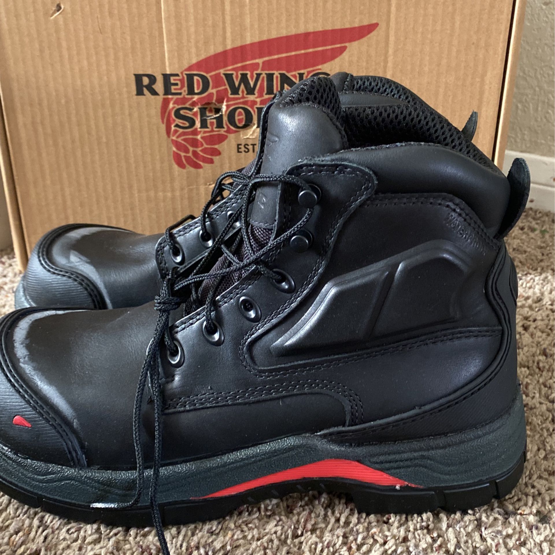Men’s  Black Work Boots/ Steel Toe/slip Resistance..