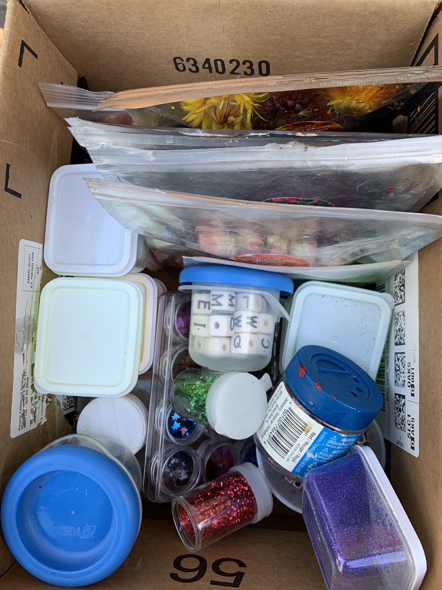 28 Piece Resin Set + Glitters
