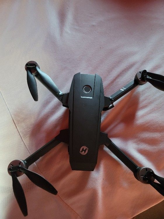 Holy Stone Hs720 Drone