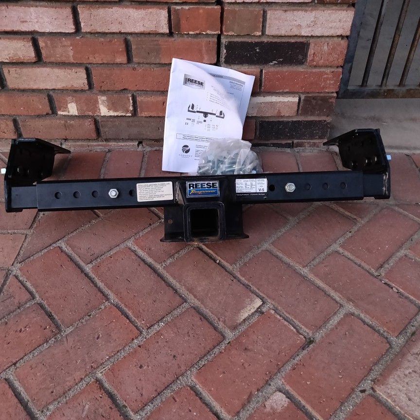 Reese Towpower 37042 Class III Multi-Fit Receiver Hitch with 2" Receiver opening