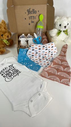 8pc Swaddle Receiving/Coming Home Set Thumbnail