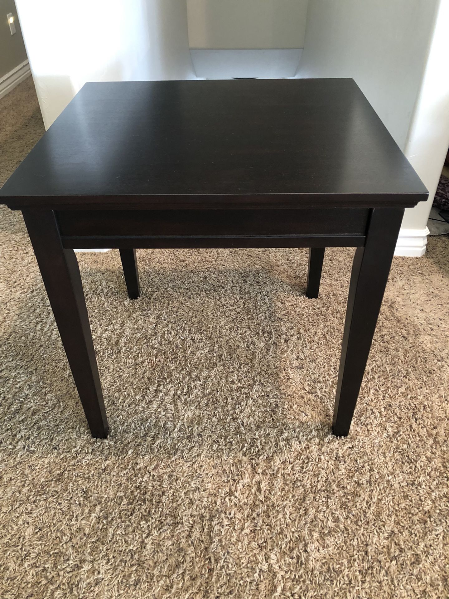 Brand New Coffee Table With Matching Side Tables
