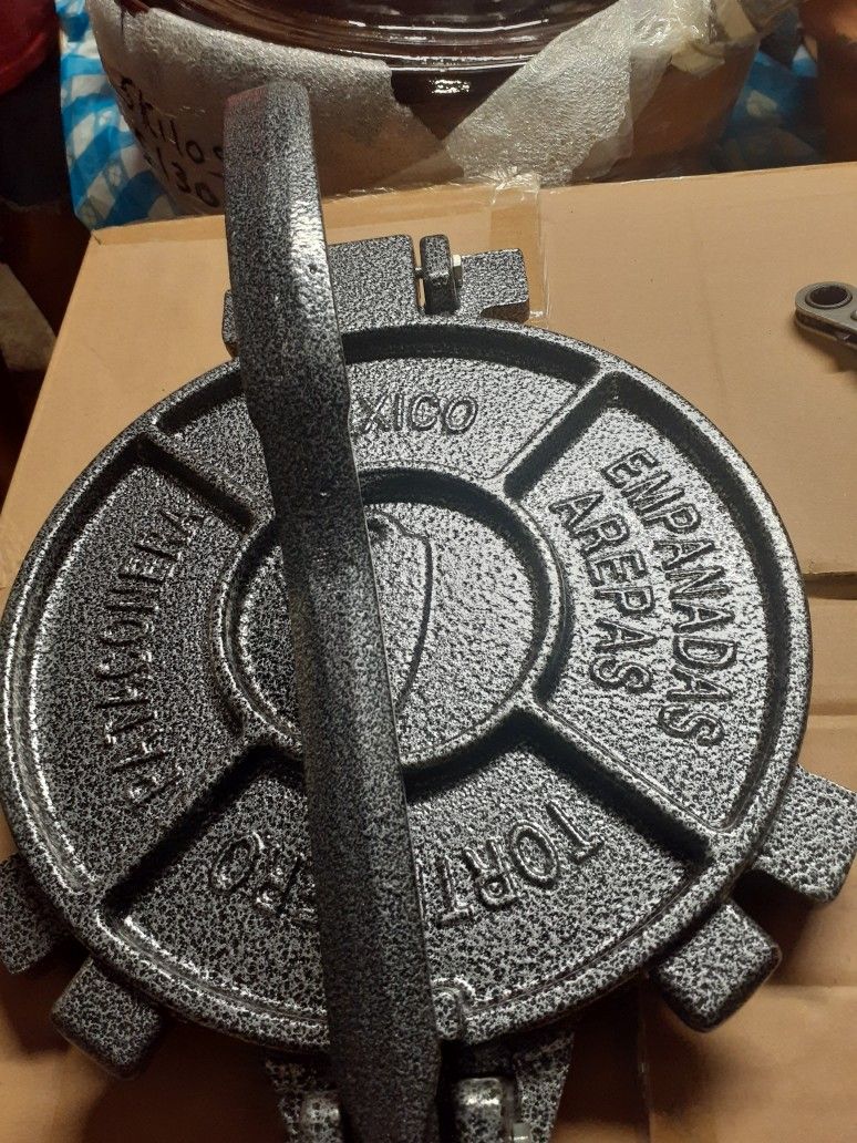 Tortiadoras De Metal Y Madera De Mezquite