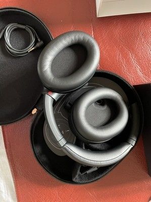 WH-1000XM4 wireless headset