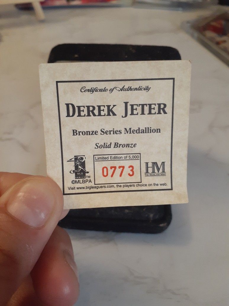 Derek Jeter Bronze Coin