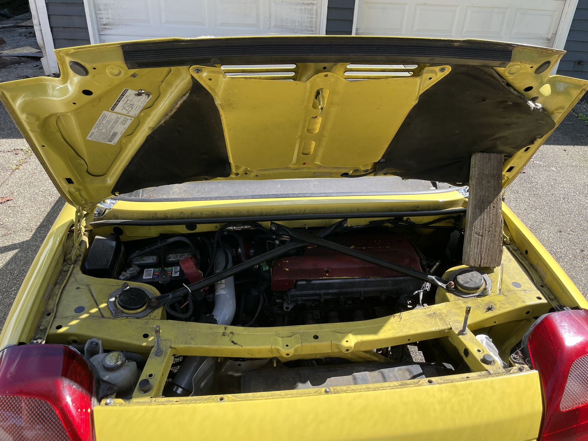 2000 Toyota MR2