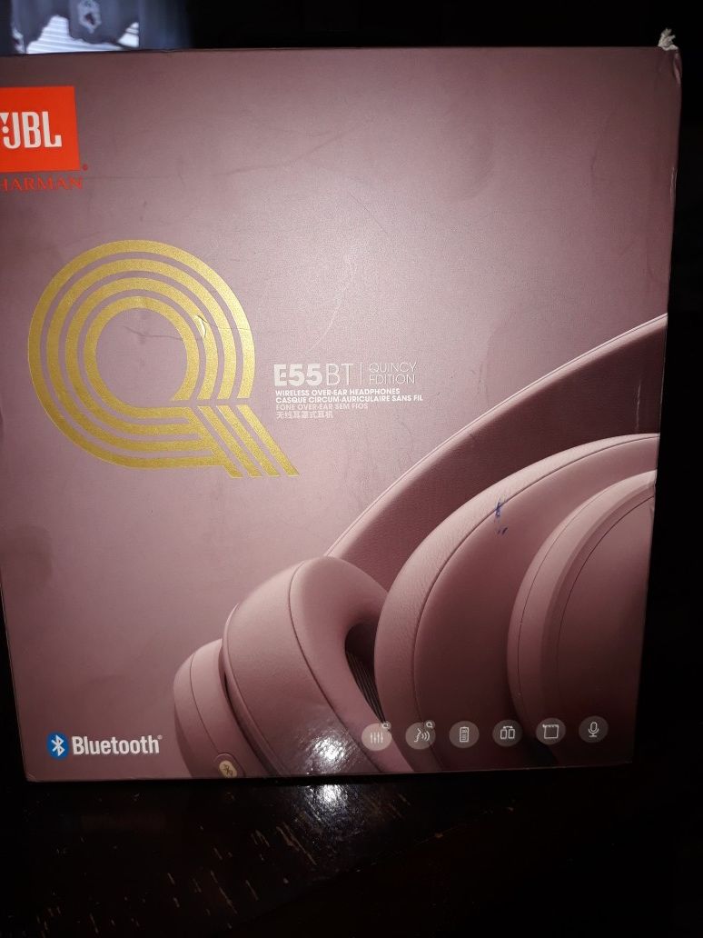 JBL E55BT QUINCY EDITION wireless over-ear Headphones