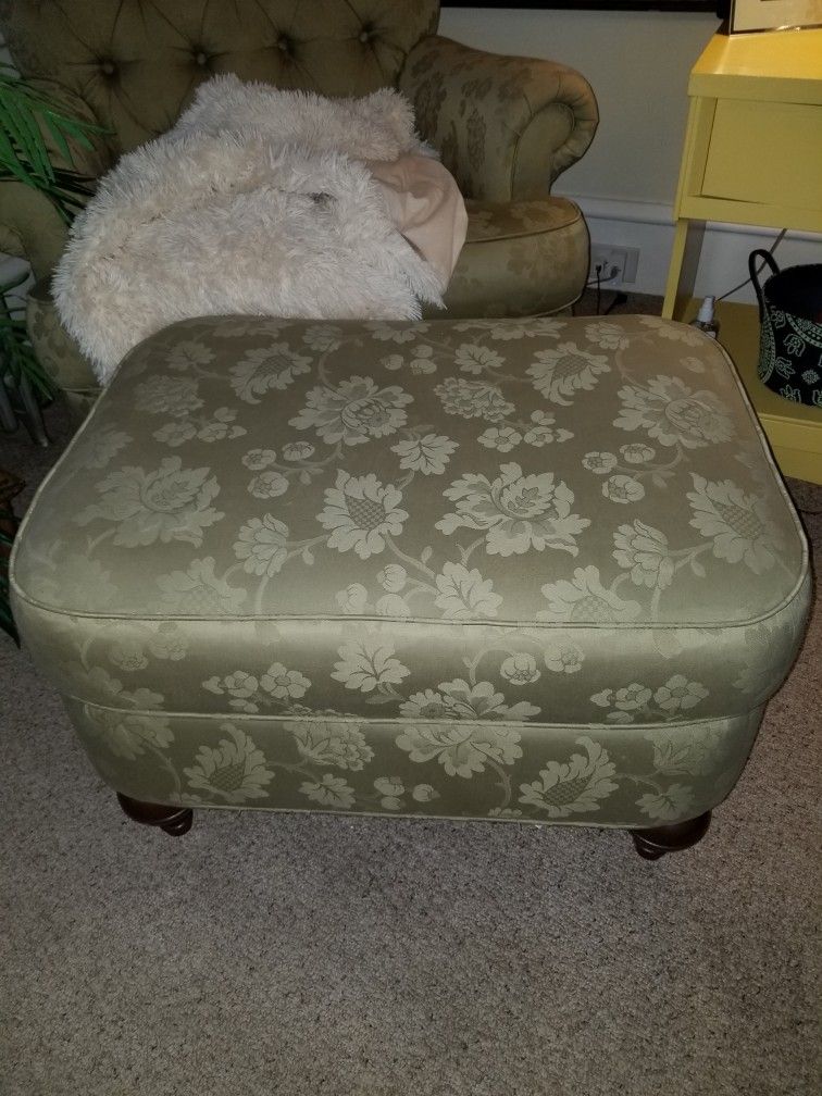 Ethan ALLEN tufted Chair N Ottoman *JUST REDUCED