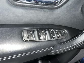 2018 Nissan Armada Thumbnail