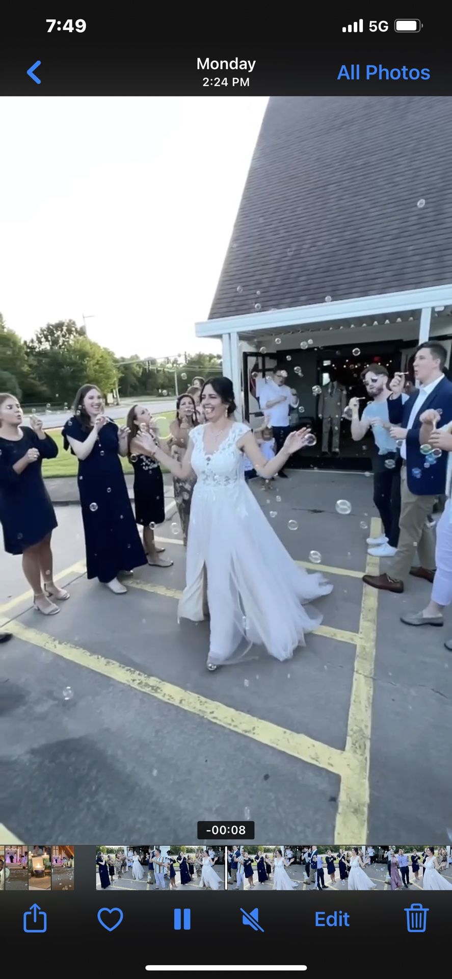 David’s Bridal Beautiful Wedding Dress