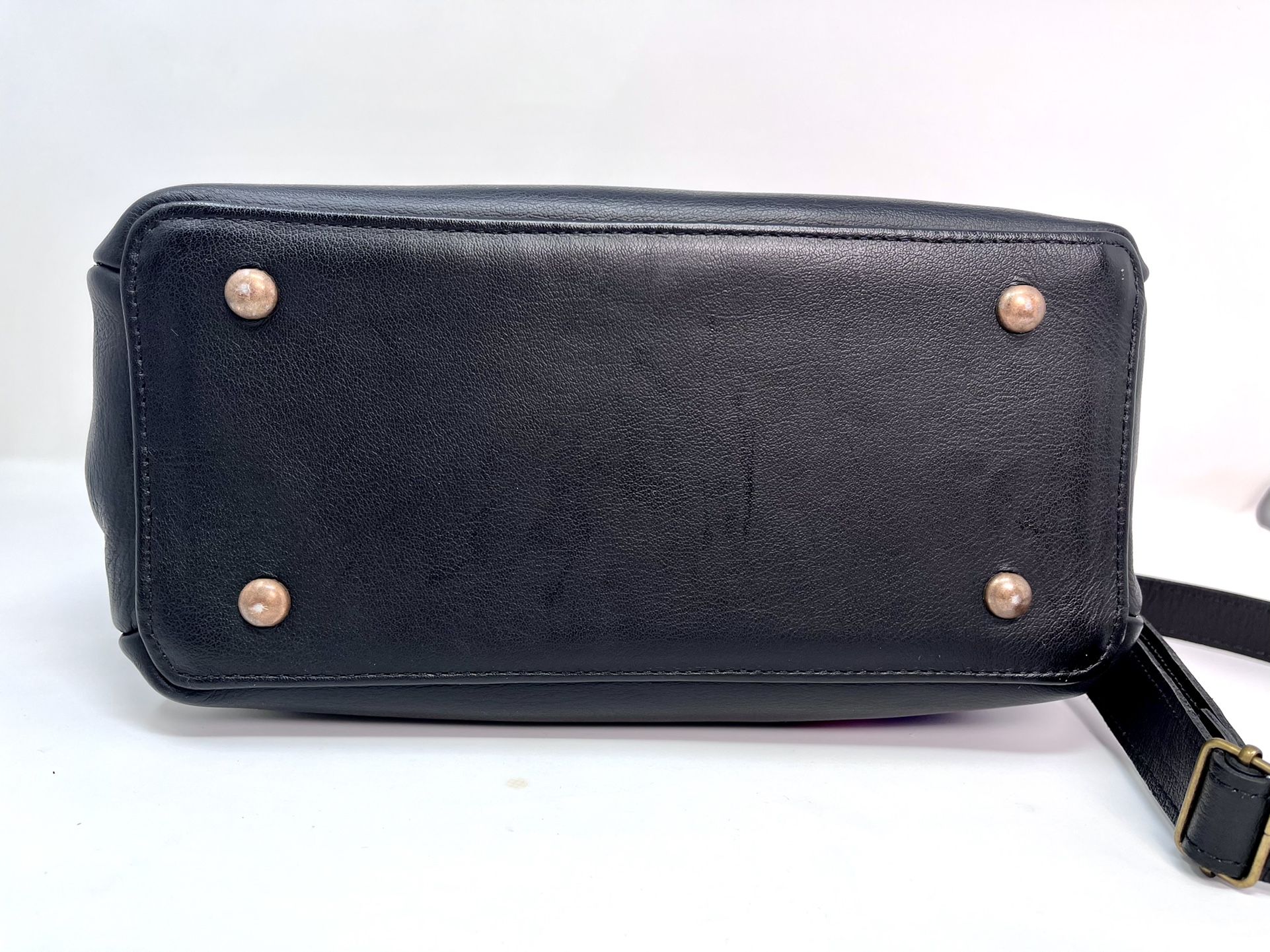 Poncho’s Bags Artisan Hand Crafted Leather And Huipil Bag From Guatemala