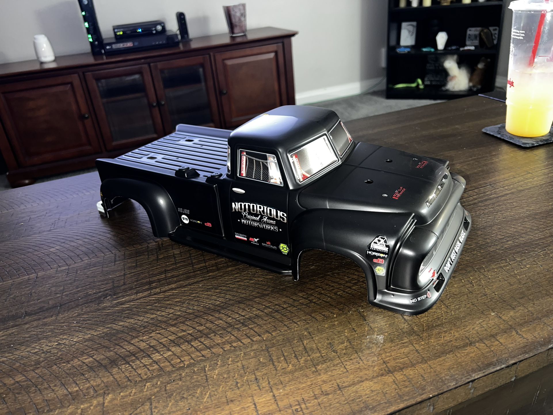 arrma notorious body