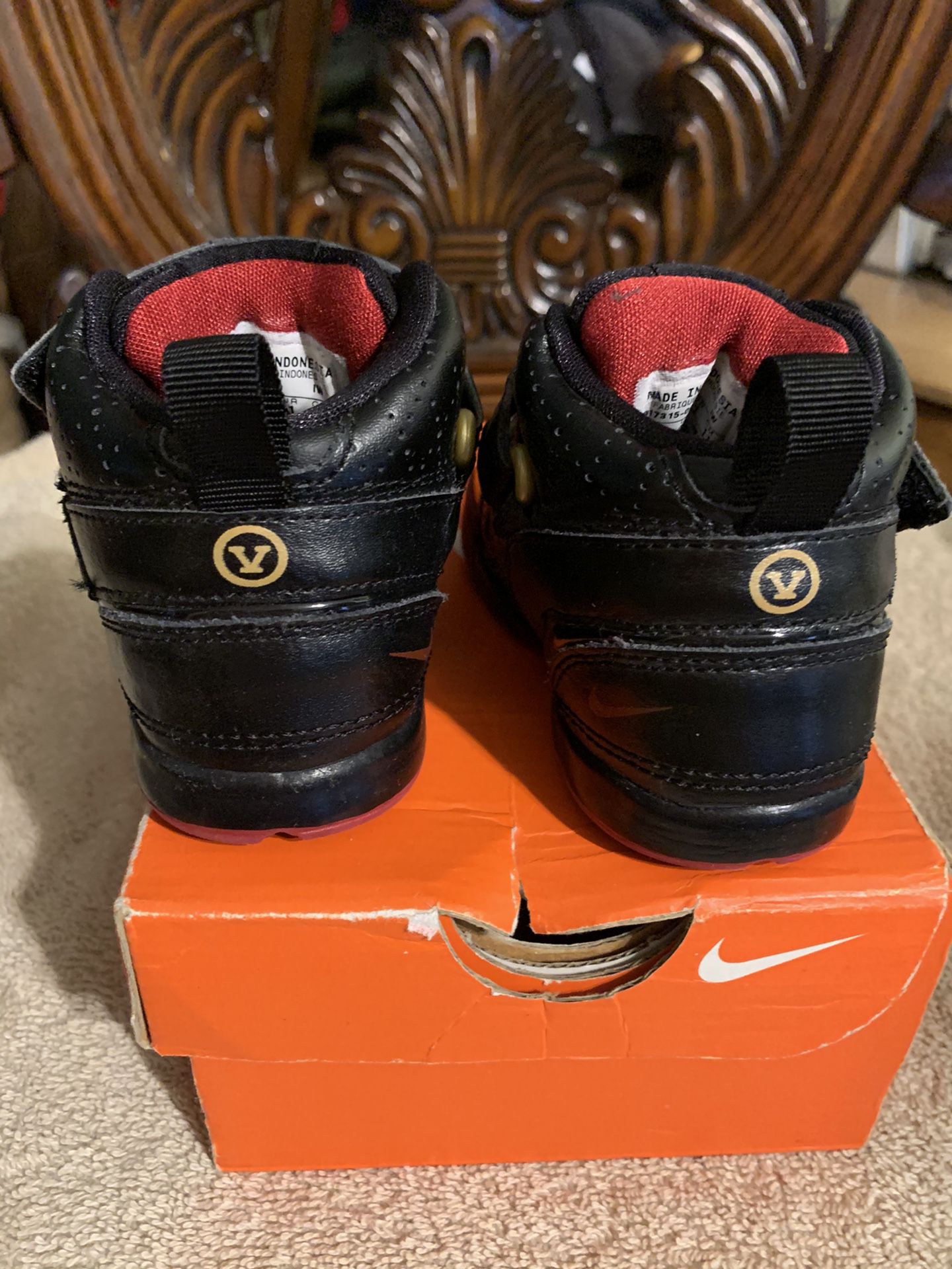 NIKE Size 4 1/2 good Conditions 
