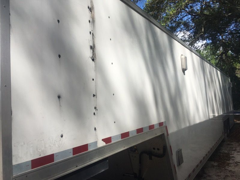 1999 enclosed trailer 2 cars