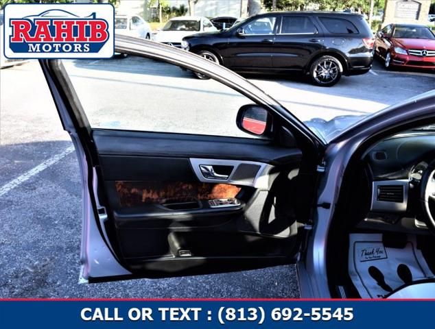 2010 Jaguar XF